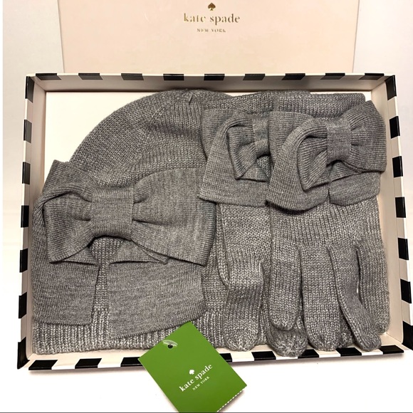 kate spade Accessories - NWT Kate Spade Beanie & Gloves Gift Set